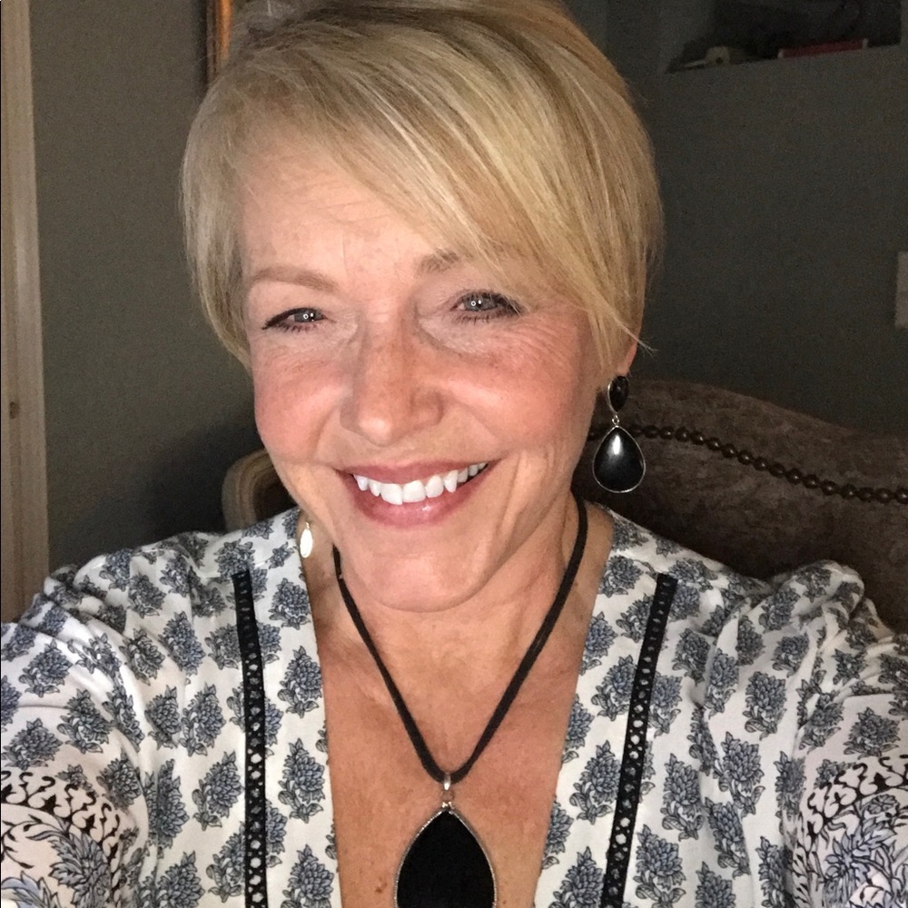 Meet your Posher, Janine